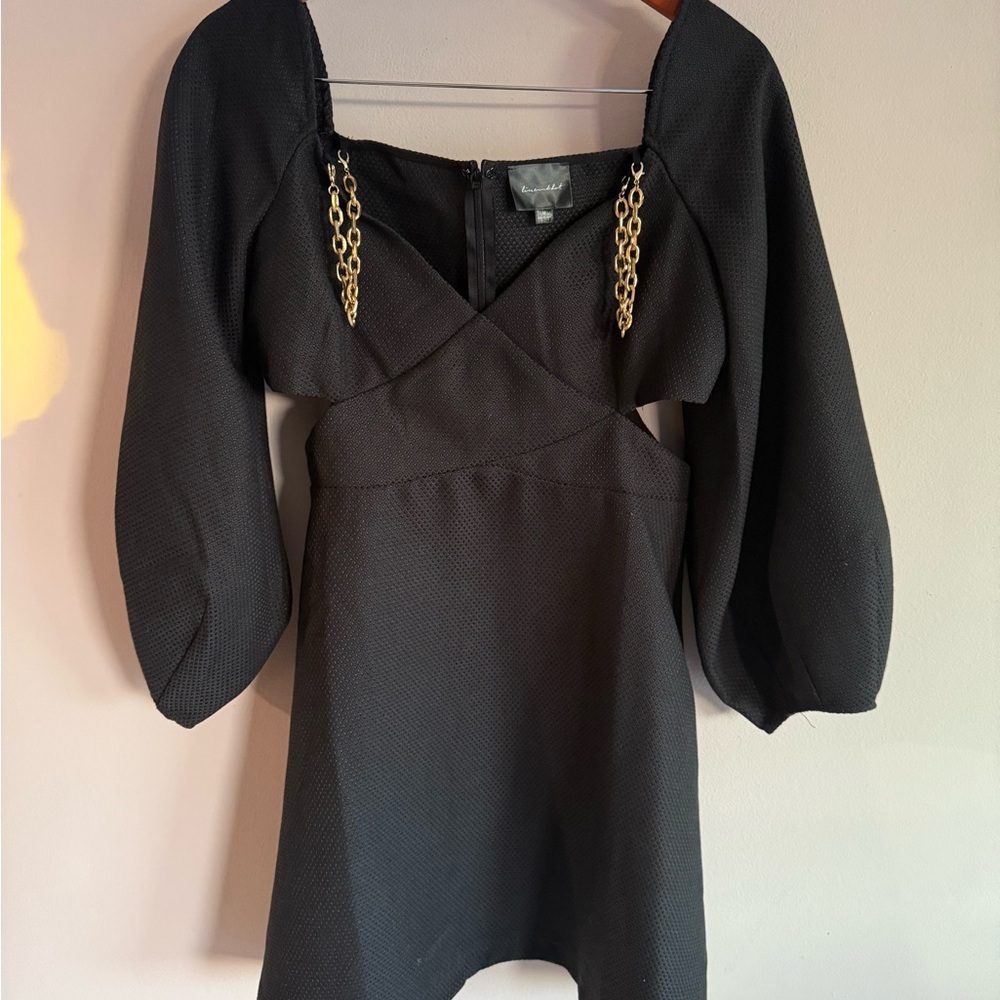 Line and Dot Black Cut Out Mini Dress Puff Sleeve Gold Chain Detail‎ Womens MED